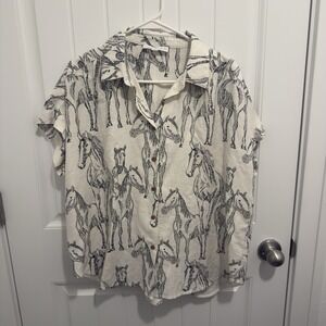 Jane & Delancey Women's Blouse Horse Design Short Sleeve Button Up Size Large